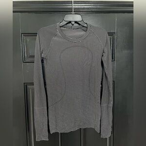 Lululemon swiftly tech long sleeve- striped black and white